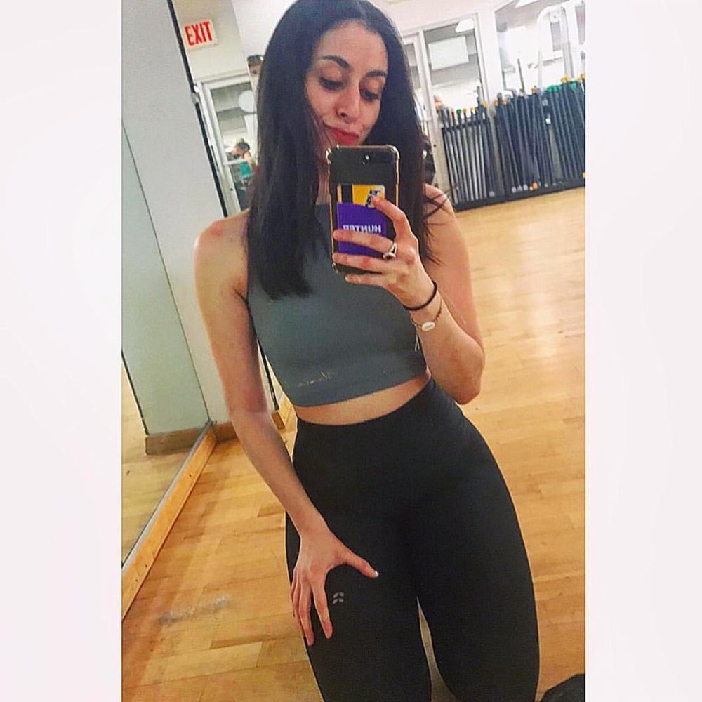 'Alexia Clark' Gray Strappy Sports Bra